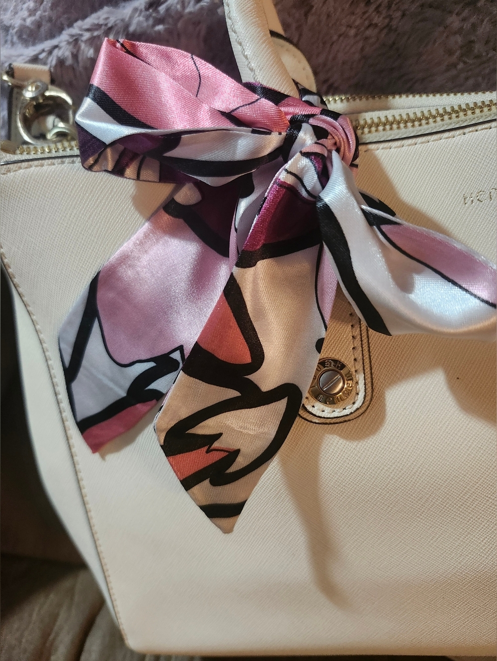 Henri Bendel Off White Saffiano Leather Structured Dual Handle Tote W Strap, EUC - Picture 12 of 16
